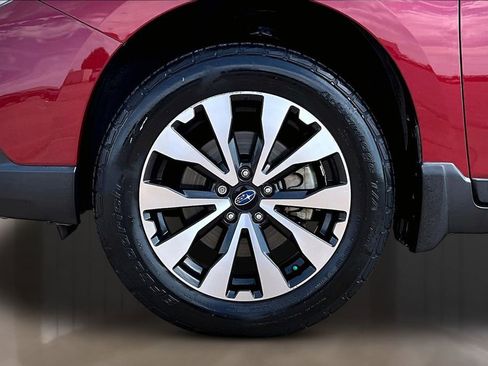 Used 2016 Subaru Outback 2.5i Limited AWD/4WD image 8