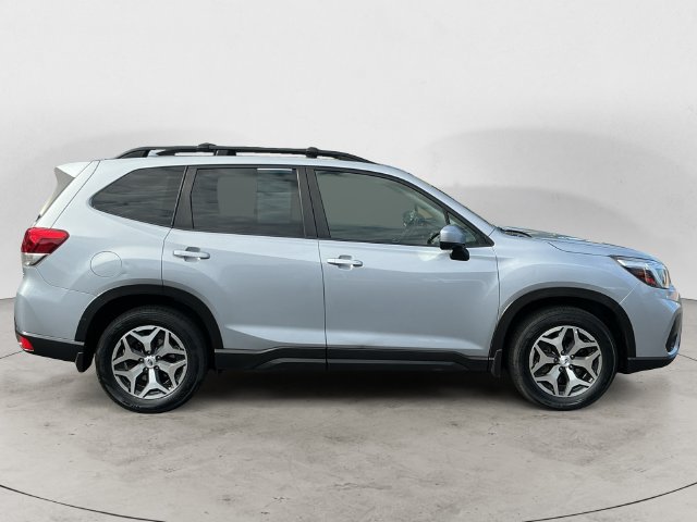 Used 2021 Subaru Forester Premium AWD/4WD image 4