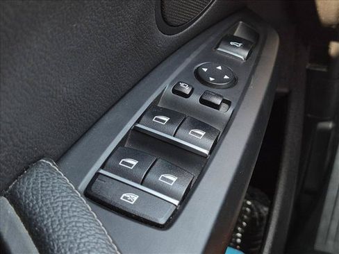 Used 2017 BMW X3 sDrive28i RWD image 7