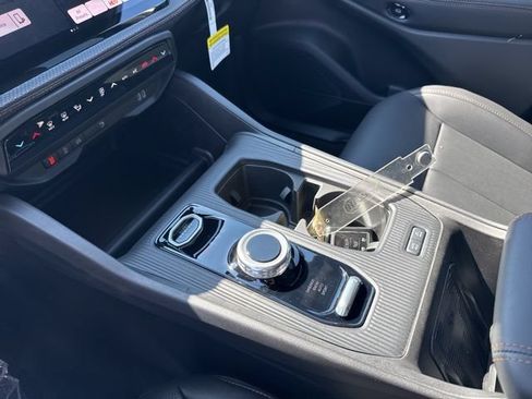 New 2026 Jeep Cherokee Limited AWD/4WD image 17