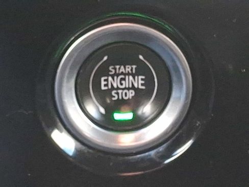 Used 2023 Chevrolet Silverado 1500 LT image 23