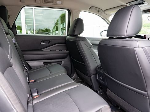 New 2026 Nissan Pathfinder SL AWD/4WD image 26