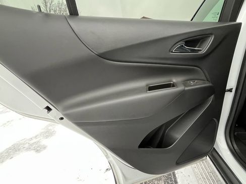 Used 2023 Chevrolet Equinox LT image 16