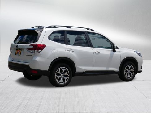 Used 2024 Subaru Forester Premium AWD/4WD image 7