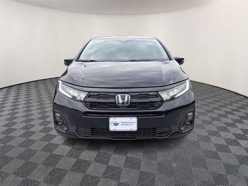 Used 2025 Honda Odyssey Touring image 2