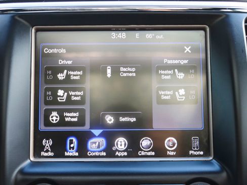 Used 2017 Jeep Grand Cherokee Overland image 36