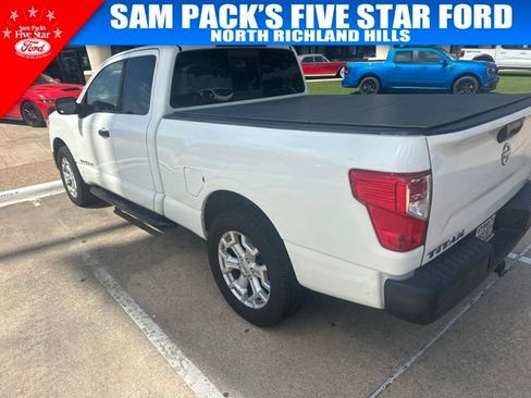 Used 2017 Nissan Titan S AWD/4WD image 8