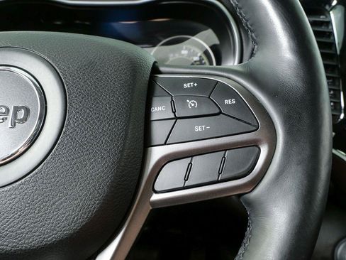 Used 2020 Jeep Cherokee Limited AWD/4WD image 17