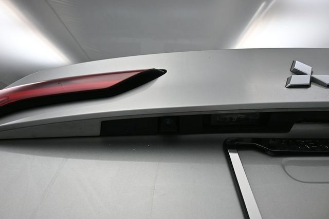 Used 2024 Mitsubishi Outlander SE FWD image 27