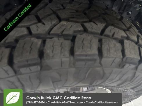 Used 2020 Jeep Gladiator Rubicon AWD/4WD image 37