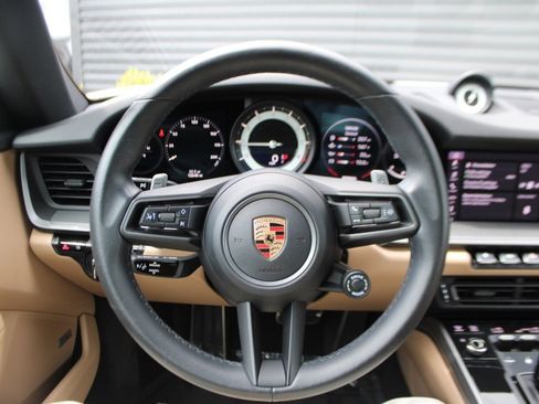 Used 2020 Porsche 911 Carrera S image 22