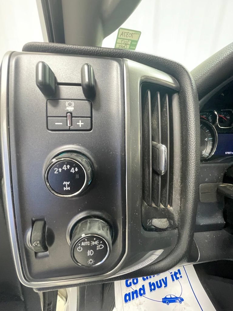 Used 2017 Chevrolet Silverado 2500 LT w/ LT Convenience Package AWD/4WD image 16