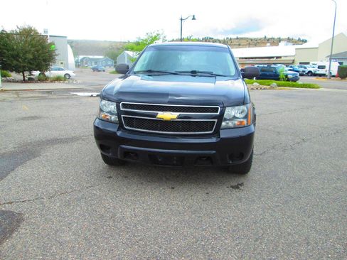 Used 2013 Chevrolet Tahoe 4WD image 2