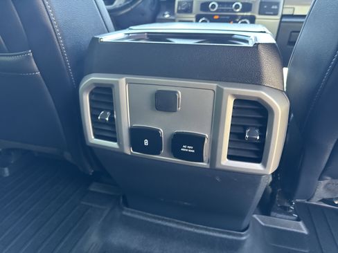 Used 2022 Ford F250 Lariat w/ Tremor Off-Road Package AWD/4WD image 13