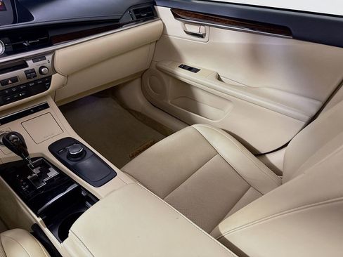 Used 2015 Lexus ES 350 image 22