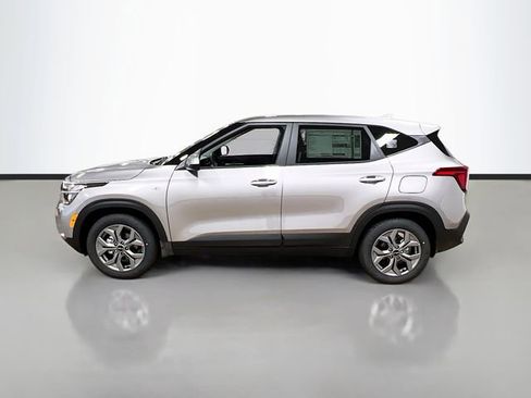 New 2026 Kia Seltos LX image 4