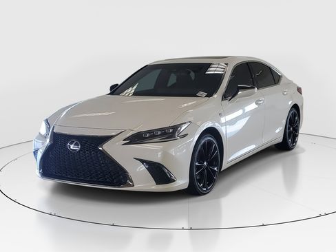 Used 2022 Lexus ES 350 F Sport image 5