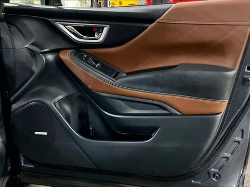 Used 2022 Subaru Forester Touring image 22