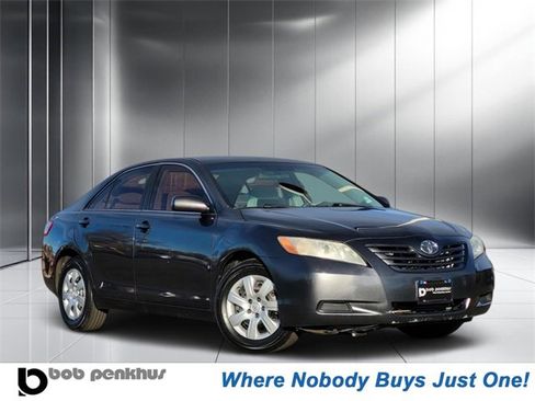 Used 2009 Toyota Camry SE image 1