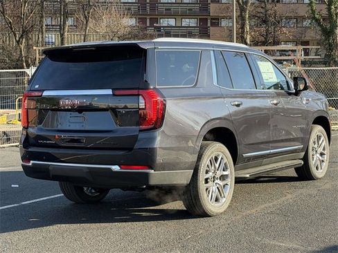 New 2026 GMC Yukon Elevation image 2