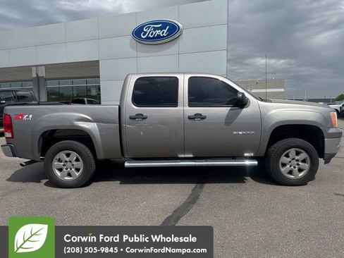Used 2012 GMC Sierra 1500 SLE w/ Power Tech Package AWD/4WD image 7