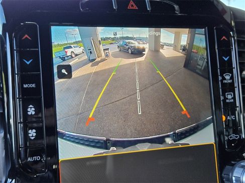 Used 2023 RAM 1500 Laramie image 23