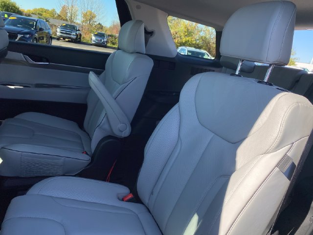 Used 2025 Hyundai Palisade SEL AWD/4WD image 19