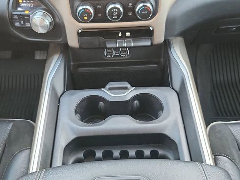 Used 2022 RAM 1500 Laramie w/ Cold Weather Group AWD/4WD image 11