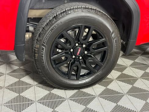Used 2024 GMC Sierra 1500 Elevation w/ X31 Off-Road Package AWD/4WD image 10