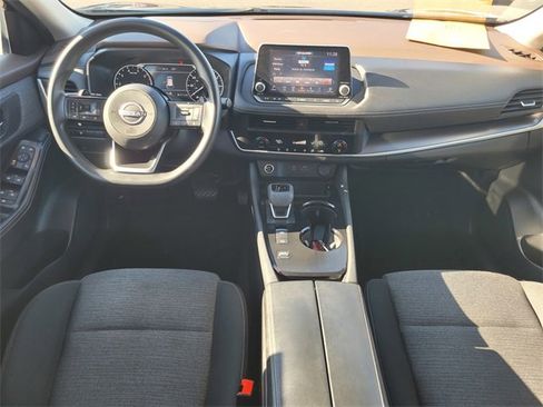 Used 2023 Nissan Rogue SV image 16