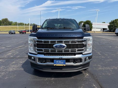 Used 2024 Ford F250 XLT w/ FX4 Off-Road Package AWD/4WD image 31