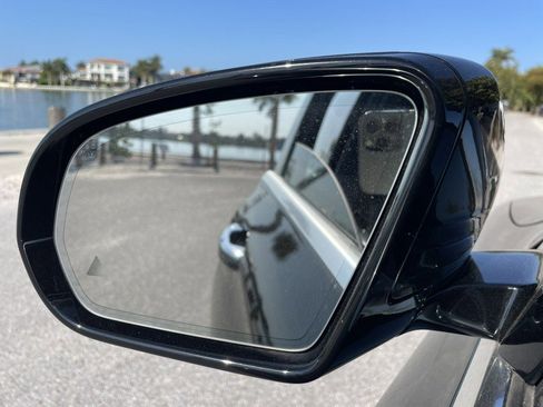 Used 2017 Mercedes-Benz E 300 image 30