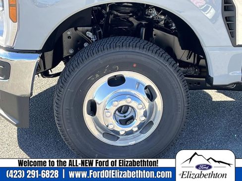 New 2026 Ford F350 XLT w/ 360-Degree Camera Package image 12