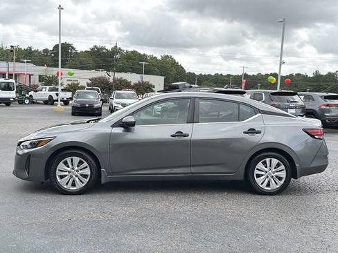 Used 2024 Nissan Sentra S FWD image 2