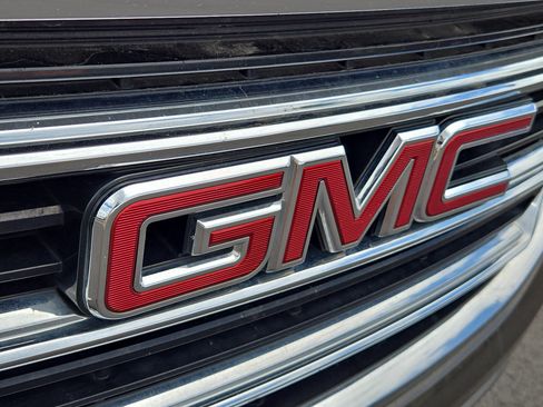 Used 2020 GMC Terrain SLT FWD image 6