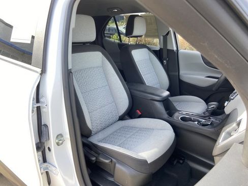Used 2022 Chevrolet Equinox LT image 20
