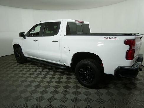 Used 2020 Chevrolet Silverado 1500 LT Trail Boss image 6