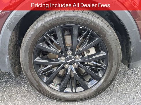 Used 2022 Kia Telluride SX w/ Towing Package AWD/4WD image 11