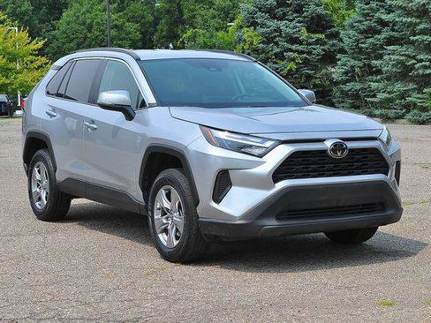 Certified 2025 Toyota RAV4 XLE AWD/4WD image 1