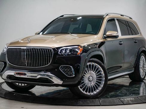 Used 2024 Mercedes-Benz Maybach GLS 600 4MATIC image 1