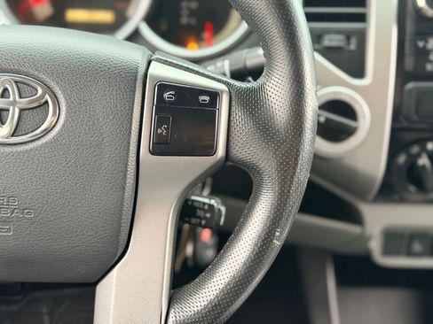 Used 2012 Toyota Tacoma 4x4 Double Cab w/ TRD Off-Road Pkg image 19