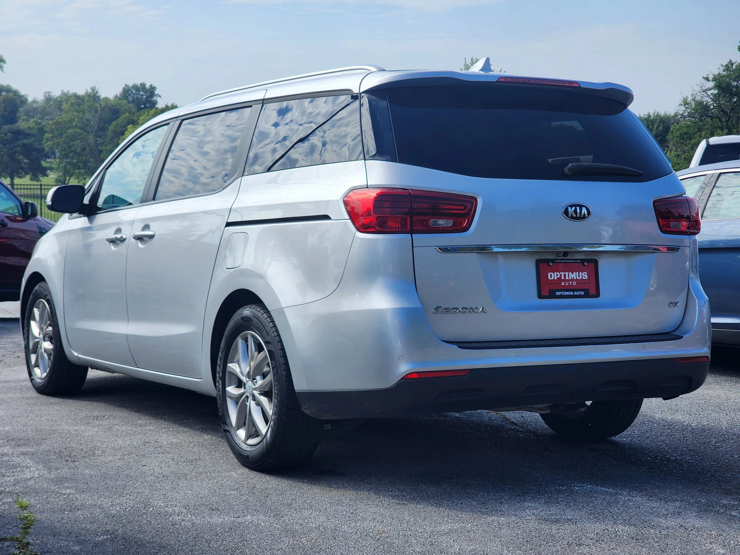 Used 2019 Kia Sedona EX FWD image 5