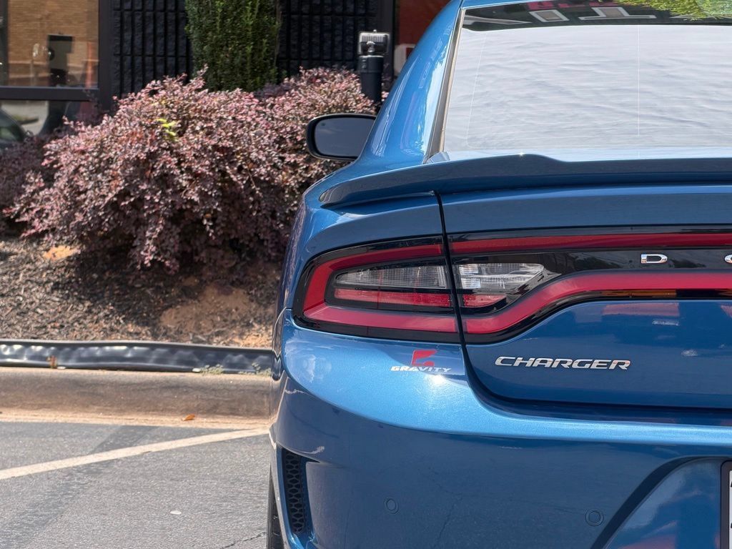 Used 2023 Dodge Charger R/T w/ Performance Handling Group RWD image 15