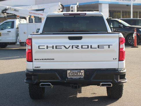 Used 2022 Chevrolet Silverado 1500 LT Trail Boss image 6