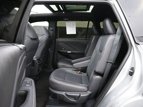 Used 2024 Lexus TX 500h AWD w/ Technology Package image 17