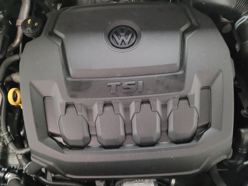 Used 2021 Volkswagen Tiguan SE FWD image 30