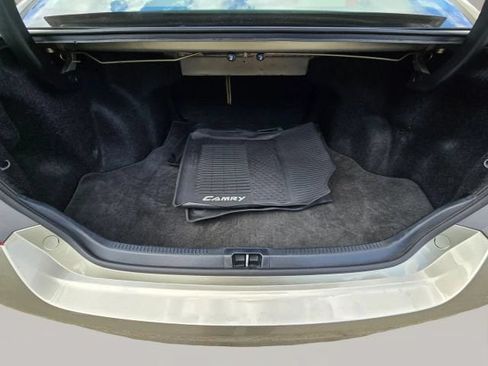 Used 2016 Toyota Camry LE FWD image 28