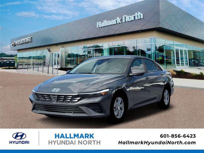 New 2026 Hyundai Elantra SE