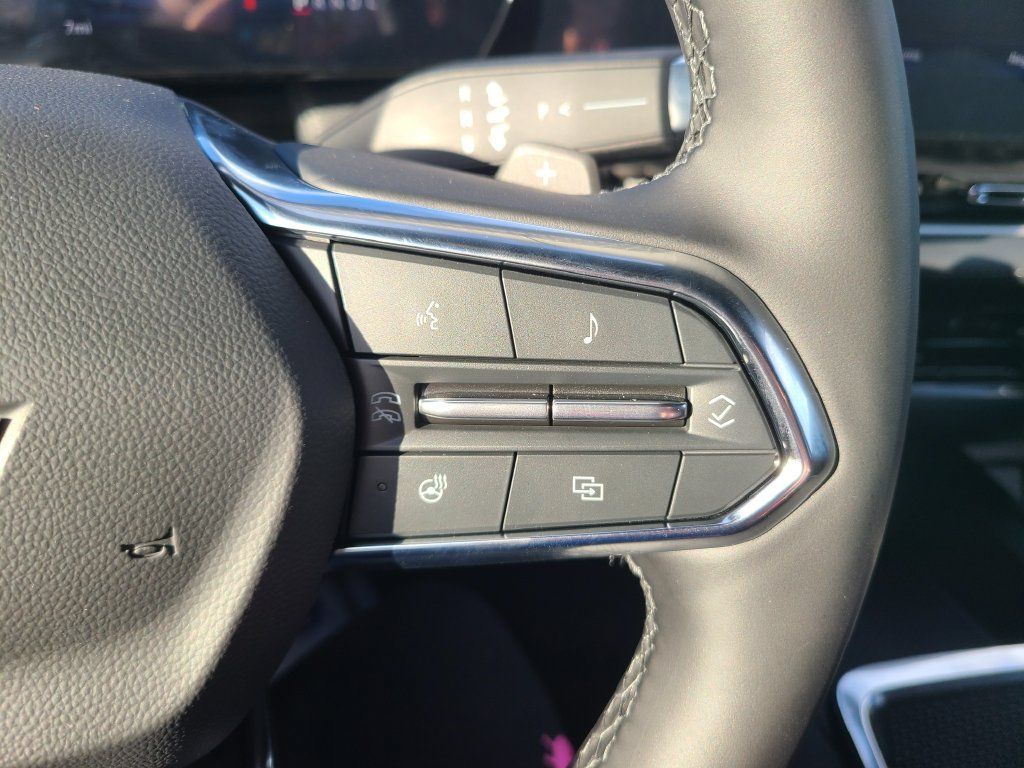 New 2027 Chevrolet Equinox LT AWD/4WD image 7