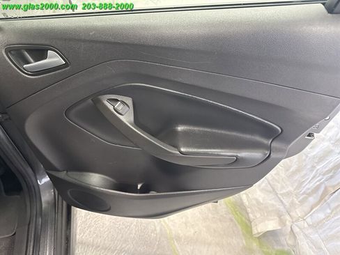 Used 2017 Ford C-MAX SE image 25